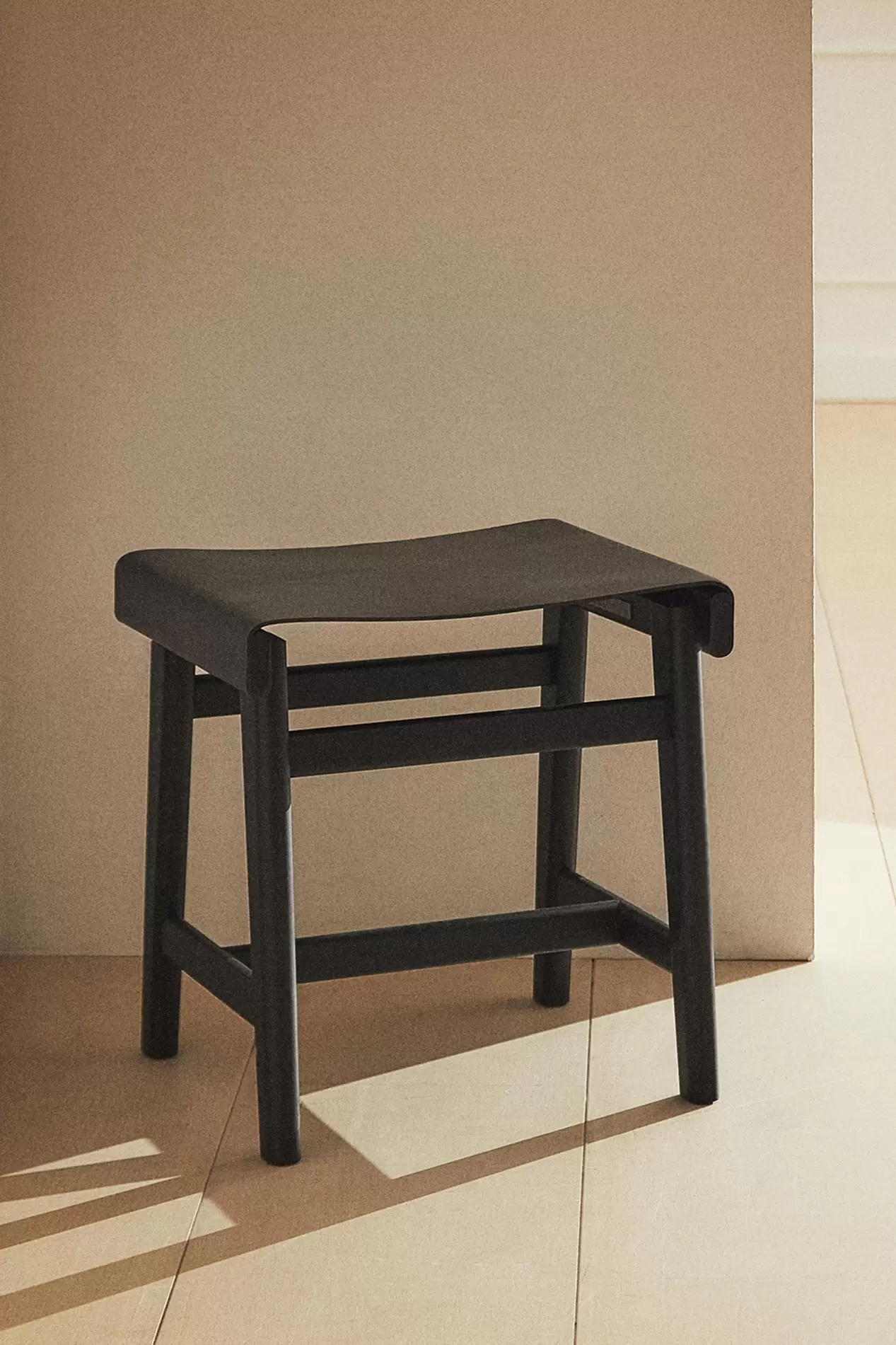 자라에서 STOOL 01 859000원 제공