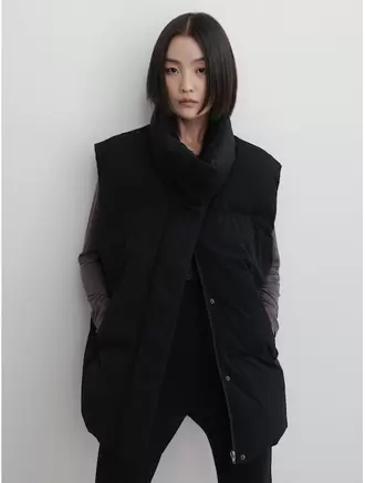 에잇세컨즈에서 Oversized Down Vest - Black 203400원 제공