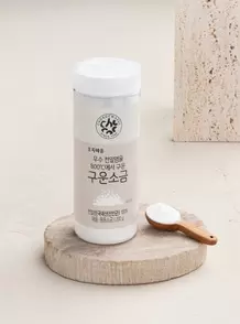 초록마을에서 우수천일염을 800℃에서 구운 구운소금(220g) 3500원 제공